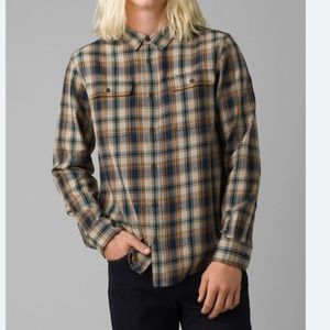 Prana NWT men’s Edgewater button down shirt size XL.